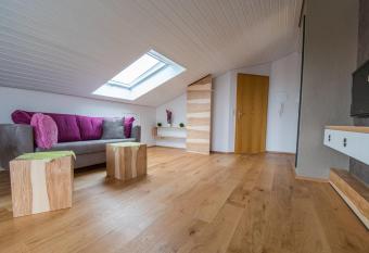 See genie  en - Haus Seehang has Balcony rooms