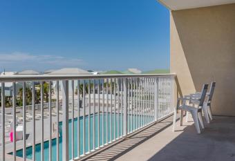 Sanibel Condominiums has Balcony rooms