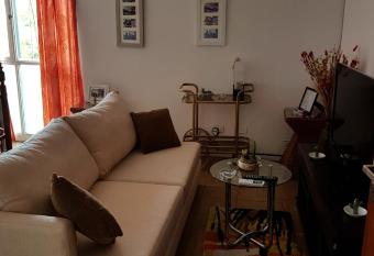 Departamento Paseo Balcarce allows 18 year olds to book a room