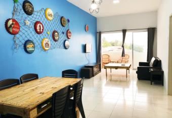 CH Homestay has Balcony rooms