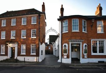 Hotel du Vin Henley allows 18 year olds to book a room