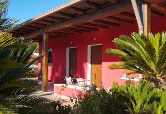 L oasi di Ambra has Balcony rooms