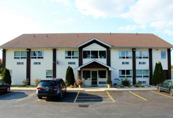 Royal Windsor Motel allows 18 year olds to book a room