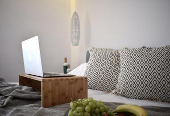 Meltemi by Manthos Hotels has Balcony rooms