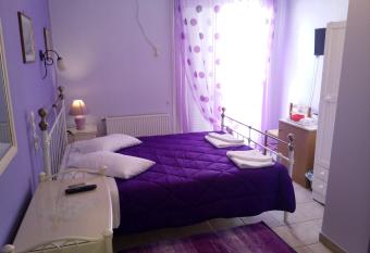 Hera Hotel allows 18 year olds to book a room