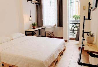 Vika Homestay has Balcony rooms