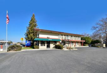 Atascadero Inn allows 18 year olds to book a room
