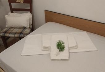 Casa Martina 1 SPATA 10min Athens airport has Balcony rooms