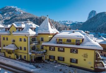 Residence Villa Stella has Balcony rooms