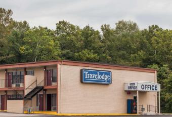 Travelodge by Wyndham Seymour allows 18 year olds to book a room