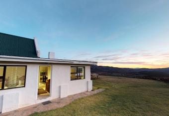 Swartberg Pass Cottages has Balcony rooms