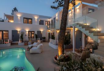 Oniro Suites has Balcony rooms