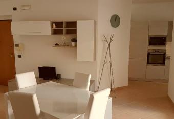 Casa vacanze  has Balcony rooms