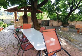 Olze Panzi   has rooms with a private hot tub