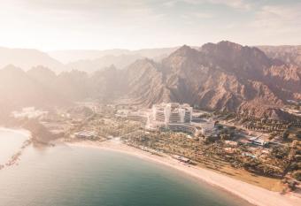 Al Bustan Palace, a Ritz-Carlton Hotel has Balcony rooms