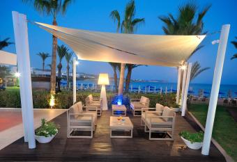 Okeanos Beach Boutique Hotel allows 18 year olds to book a room