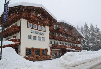 Hotel Rododendro has Balcony rooms