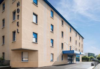 ibis Budget Bobigny Pantin allows 18 year olds to book a room