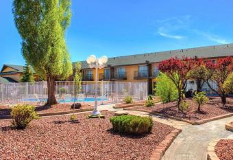Hotel Elev8 Flagstaff, Trademark Collection by Wyndham has Balcony rooms