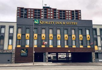 Quality Inn & Suites allows 18 year olds to book a room