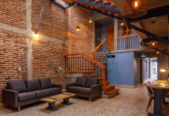 La Abuelita Hostal has Balcony rooms