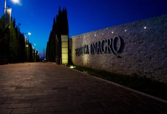 Tenuta Inagro has Balcony rooms