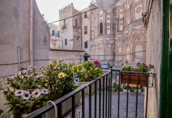 Vivere la Ciambra has Balcony rooms