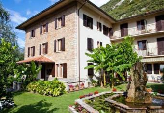 Hotel San Carlo allows 18 year olds to book a room