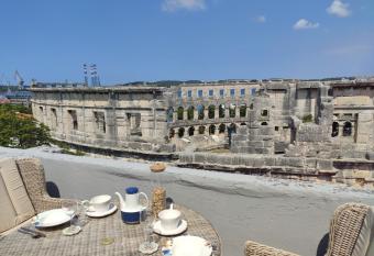 Best view Pula allows 18 year olds to book a room