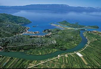 Apartmani Sr  en has Balcony rooms