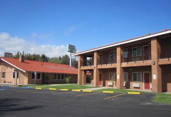 Rancho California Inn Temecula allows 18 year olds to book a room