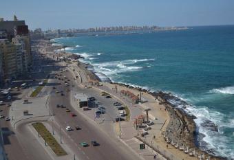 Kaoud Sporting Hotel has Balcony rooms