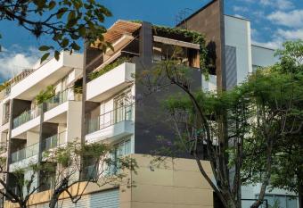 Hotel Park 85 has Balcony rooms