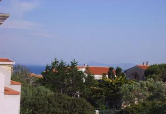 Casa Mezzoggiorno has Smoking/Balcony rooms