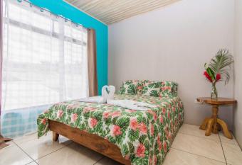 Casa Monarca - Monteverde has Balcony rooms