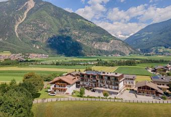 Hotel Mair has Balcony rooms