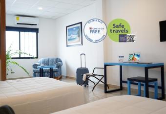 Hotel & Suites Arges - Centro Chetumal allows 18 year olds to book a room