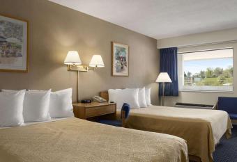 Red Roof Inn Somerset, PA allows 18 year olds to book a room