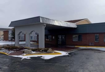 Days Inn by Wyndham Rawlins allows 18 year olds to book a room