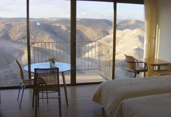 Nof Canaan has Balcony rooms