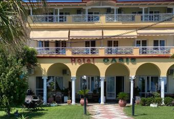 Oasis has Balcony rooms