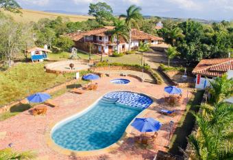 Hotel Buenosaires Barichara allows 18 year olds to book a room