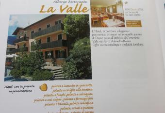 Albergo la Valle has Balcony rooms