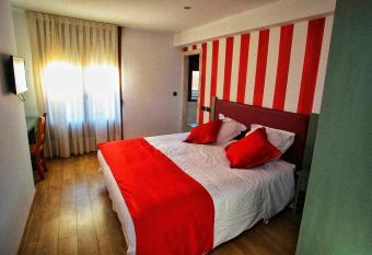 Boutique Hotel Castilla has Balcony rooms