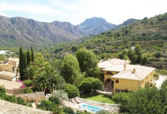 Hotel Villa Lehmi has Balcony rooms