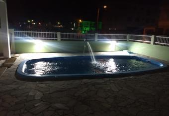 AP IVONETE -Victoria Residense has Balcony rooms