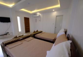 Melronz inn has Balcony rooms