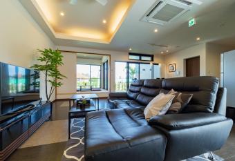 Sumuide Terrace H allows 18 year olds to book a room