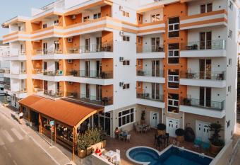 Hotel   ARS has Balcony rooms