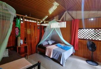 The Sunset Tucano Lodge allows 18 year olds to book a room